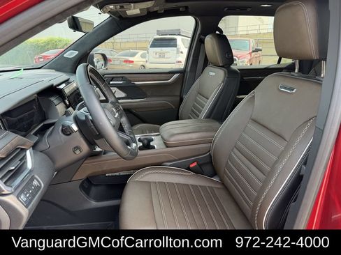 New 2026 GMC Acadia Denali Ultimate w/ LPO, Floor Liner Package AWD/4WD image 23