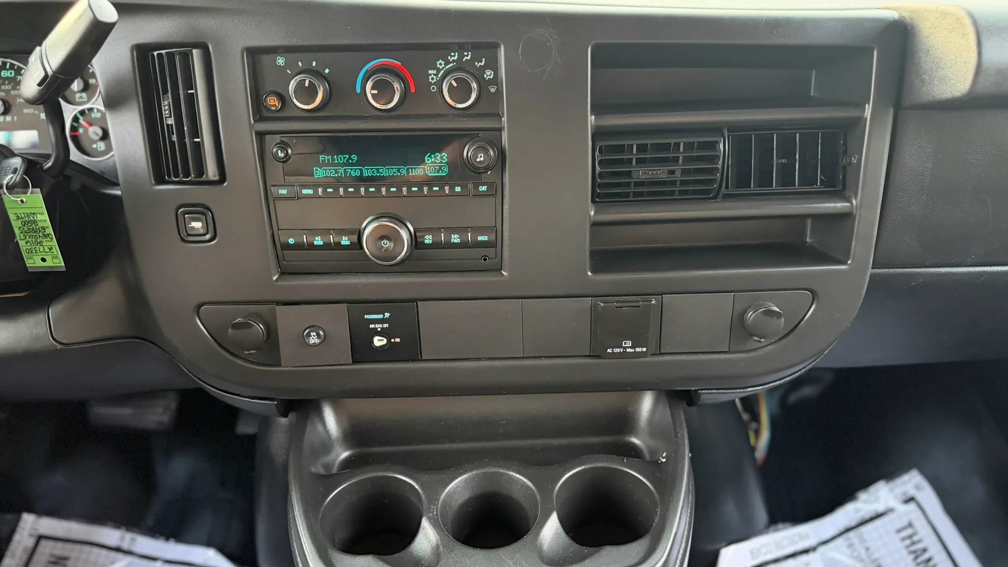 Used 2016 Chevrolet Express 2500 RWD image 19
