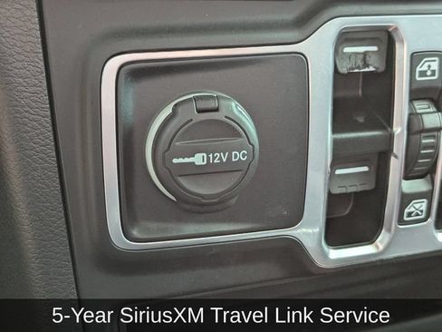 Used 2021 Jeep Wrangler Unlimited Sahara w/ Uconnect 4C Nav & Sound Group AWD/4WD image 25