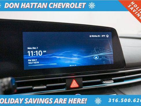 Used 2024 Hyundai Elantra SEL image 9