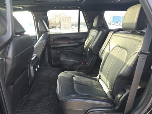 Used 2021 Ford Expedition Limited image 12