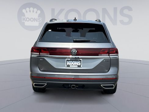 Used 2025 Volkswagen Atlas SE AWD/4WD image 10