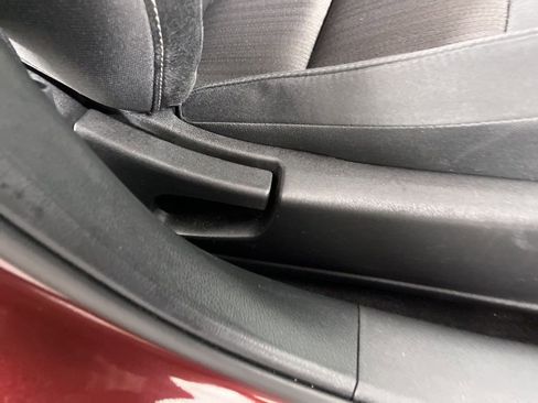 Used 2024 Nissan Altima 2.5 SV image 7