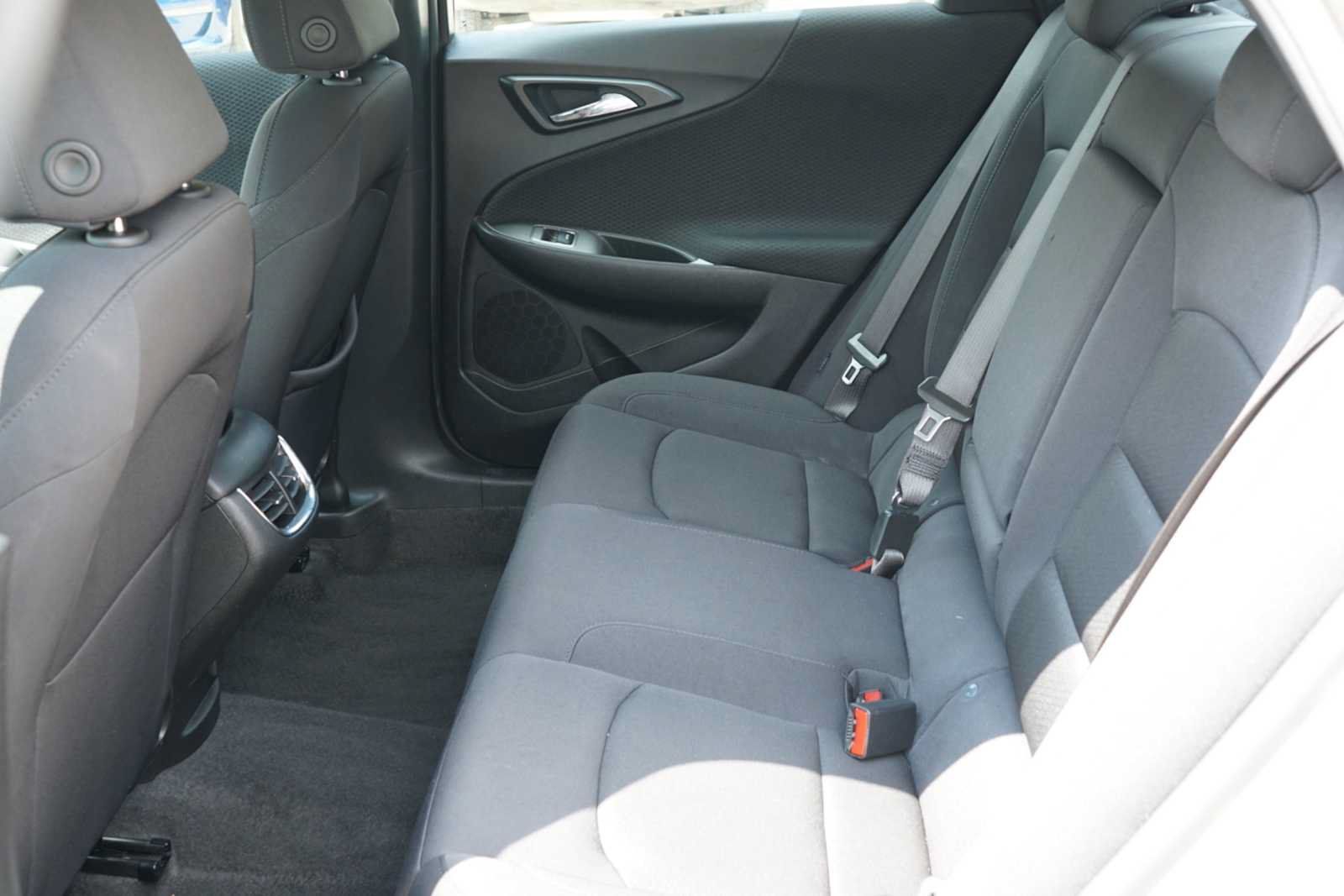 Used 2025 Chevrolet Malibu LT FWD image 20