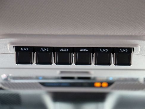 New 2026 Ford F250 Lariat w/ Black Appearance Package image 34