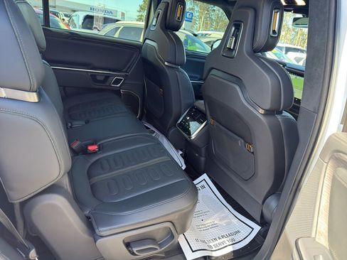 Used 2023 Rivian R1S Adventure image 22