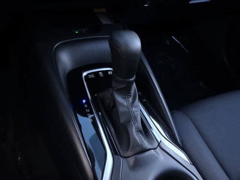 Used 2025 Toyota Corolla LE image 34