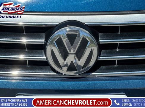 Used 2018 Volkswagen Passat 3.6 SEL Premium FWD image 40