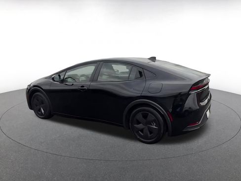 Used 2025 Toyota Prius LE image 10