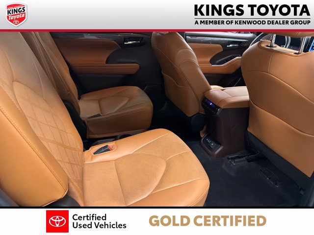 Used 2022 Toyota Highlander Platinum AWD/4WD image 14