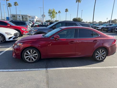 Used 2015 Lexus IS 250 RWD image 2