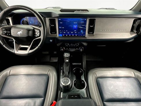 Used 2024 Ford Bronco Outer Banks image 16