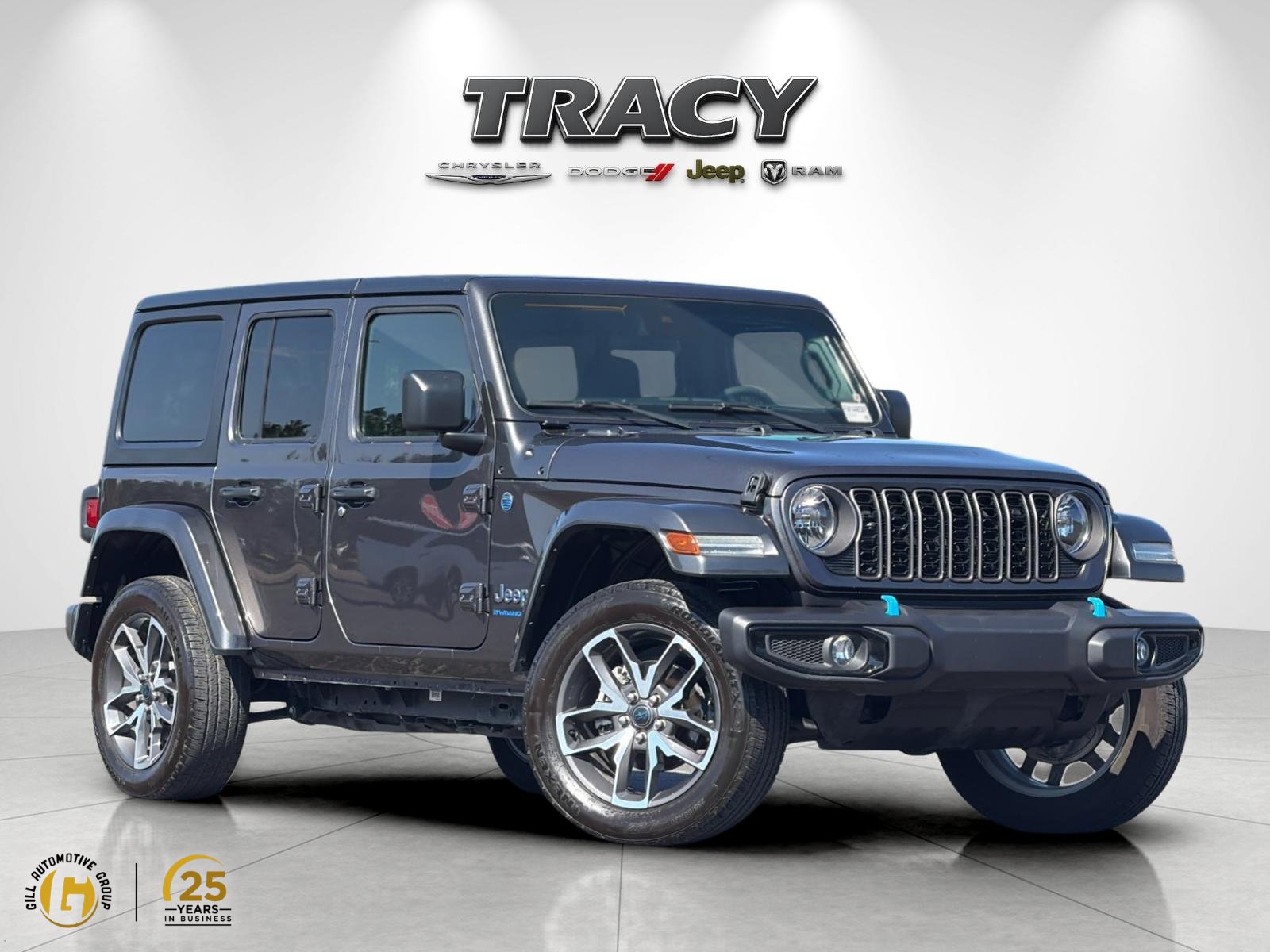 Used 2024 Jeep Wrangler Unlimited AWD/4WD image 1