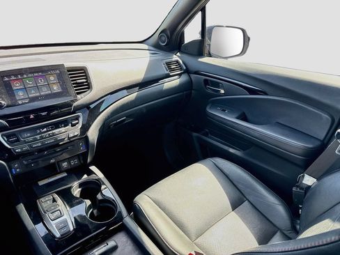 Used 2021 Honda Pilot Black Edition image 28