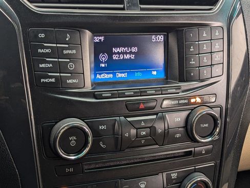 Used 2017 Ford Explorer FWD image 14