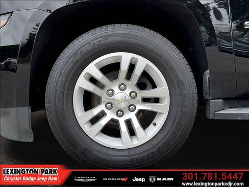 Used 2018 Chevrolet Suburban LT AWD/4WD image 33