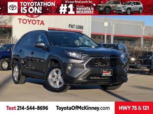 Used 2021 Toyota RAV4 XLE image 1