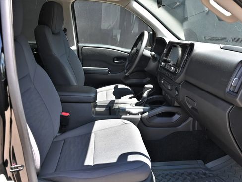 Used 2026 Nissan Frontier S w/ Tow Package RWD image 16