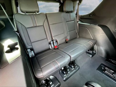 Used 2023 Chevrolet Tahoe RST w/ Luxury Package AWD/4WD image 28