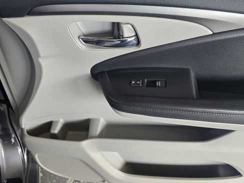 Used 2019 Honda Pilot LX image 9