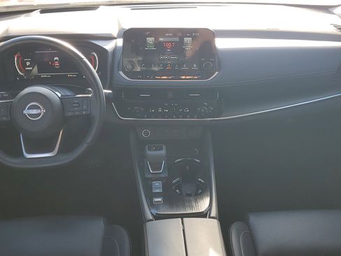 Used 2023 Nissan Rogue Platinum w/ Platinum Premium Package image 15