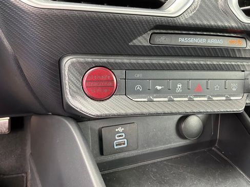 Used 2025 Ford Mustang GT Premium RWD image 21
