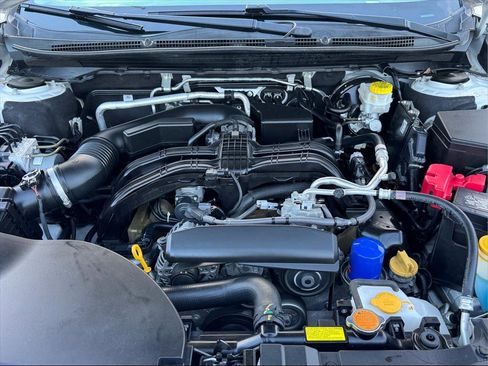 Used 2020 Subaru Outback Limited image 14