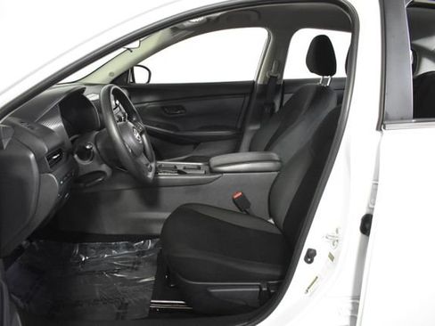 Used 2025 Nissan Sentra S FWD image 11