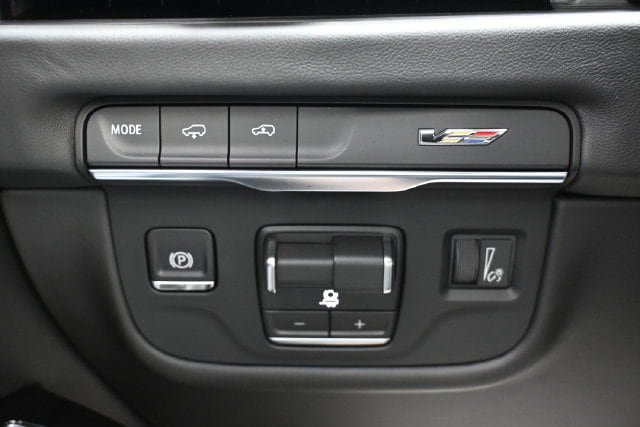 Used 2026 Cadillac Escalade V AWD/4WD image 48