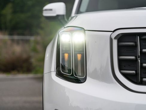 Used 2025 Kia Telluride SX Prestige AWD/4WD image 11