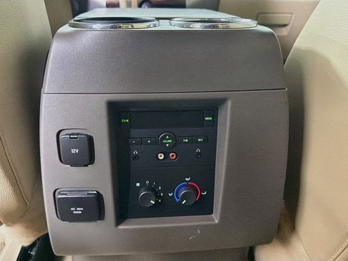 Used 2014 Ford Expedition XLT w/ Equipment Group 202A RWD image 25
