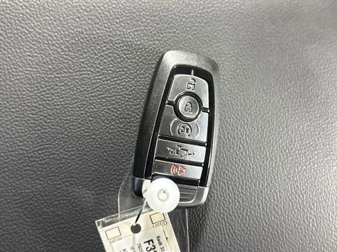 New 2026 Ford F350 Lariat w/ Black Appearance Package image 39