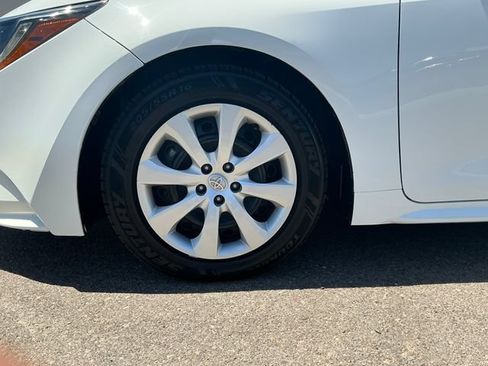 Used 2024 Toyota Corolla LE FWD image 27