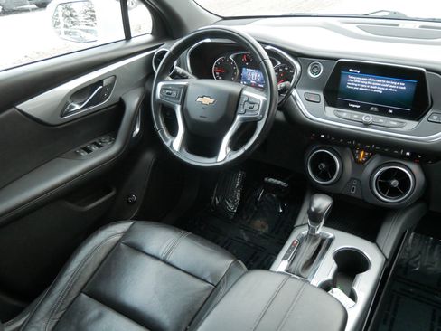 Used 2019 Chevrolet Blazer LT w/ Sun and Wheels Package image 9