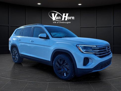 New 2026 Volkswagen Atlas SE image 1