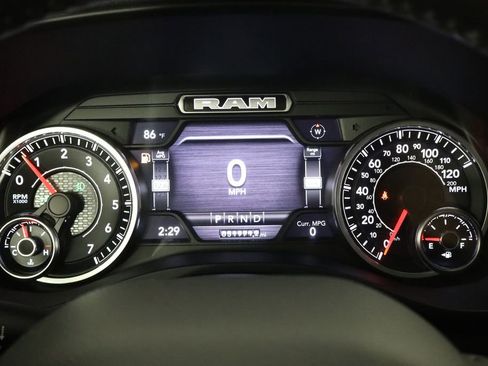 Used 2022 RAM 1500 Laramie AWD/4WD image 11