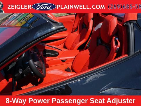Used 2024 Chevrolet Corvette Stingray Premium Conv w/ Z51 Performance Package RWD image 9