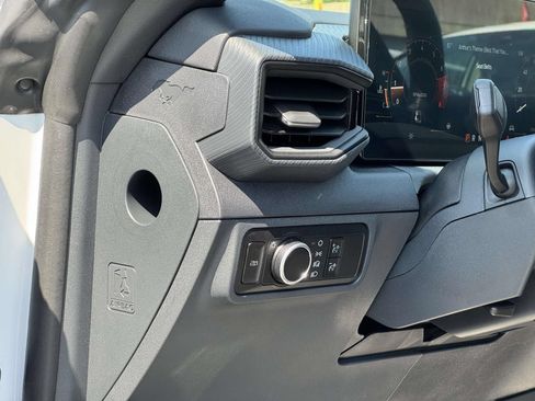 Used 2025 Ford Mustang Coupe RWD image 13