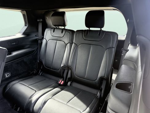 Used 2021 Jeep Grand Cherokee L Overland w/ Trailer Tow Package image 23