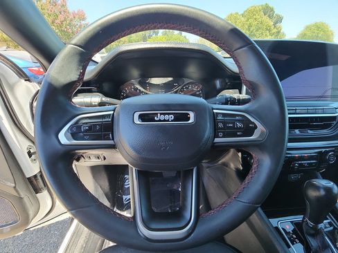Certified 2024 Jeep Compass Trailhawk AWD/4WD image 11