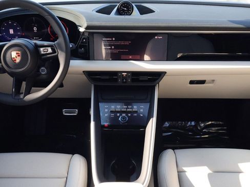 New 2025 Porsche Macan 4S Electric image 20