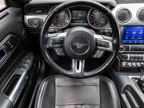 Used 2022 Ford Mustang GT Premium image 18