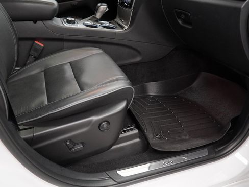 Used 2021 Jeep Grand Cherokee Overland image 52