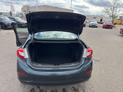 Used 2017 Chevrolet Cruze LT w/ Convenience Package image 23