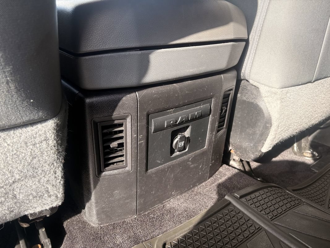 Used 2017 RAM 3500 Big Horn AWD/4WD image 19