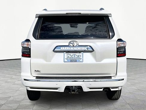 Used 2014 Toyota 4Runner Limited image 4
