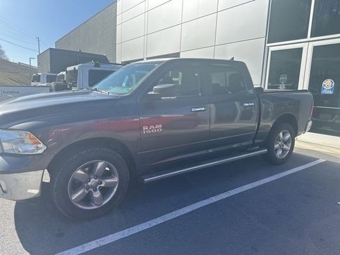 Used 2018 RAM 1500 Big Horn image 4