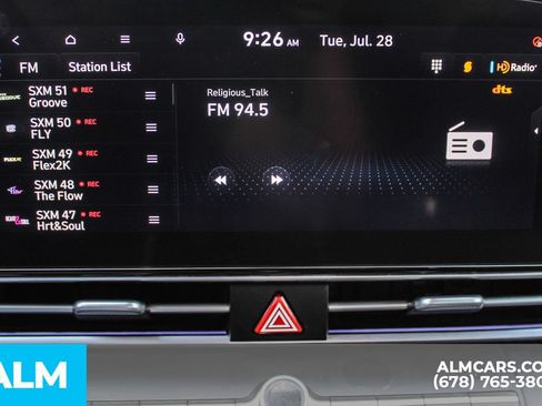 Used 2024 Hyundai Elantra SEL FWD image 34
