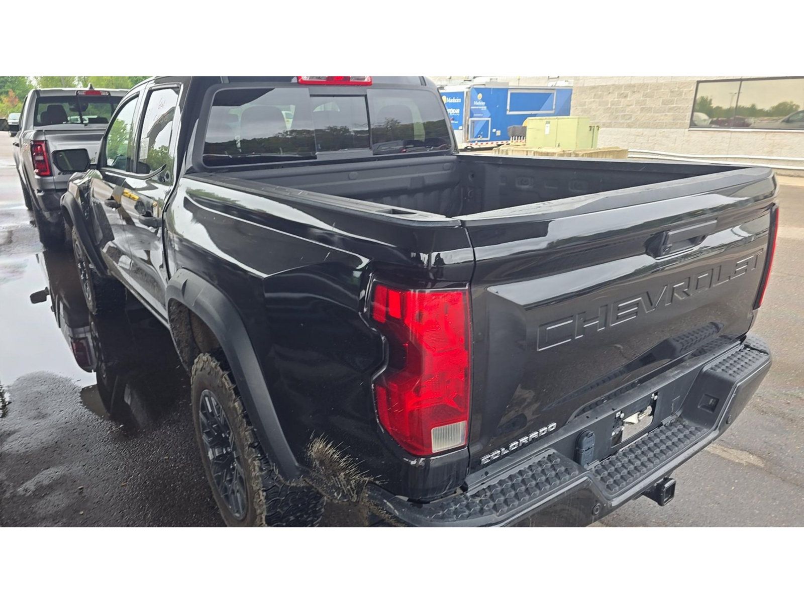 Used 2023 Chevrolet Colorado Trail Boss w/ Technology Package AWD/4WD image 5