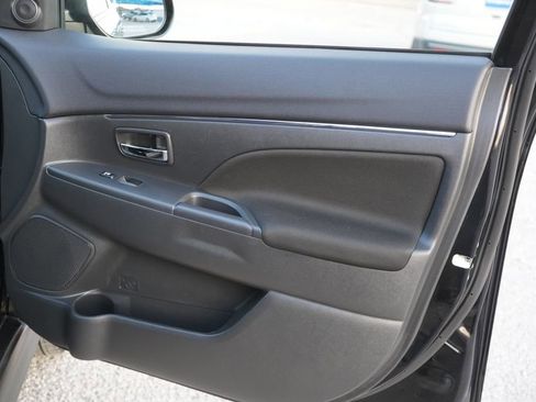 Used 2024 Mitsubishi Outlander Sport ES image 18